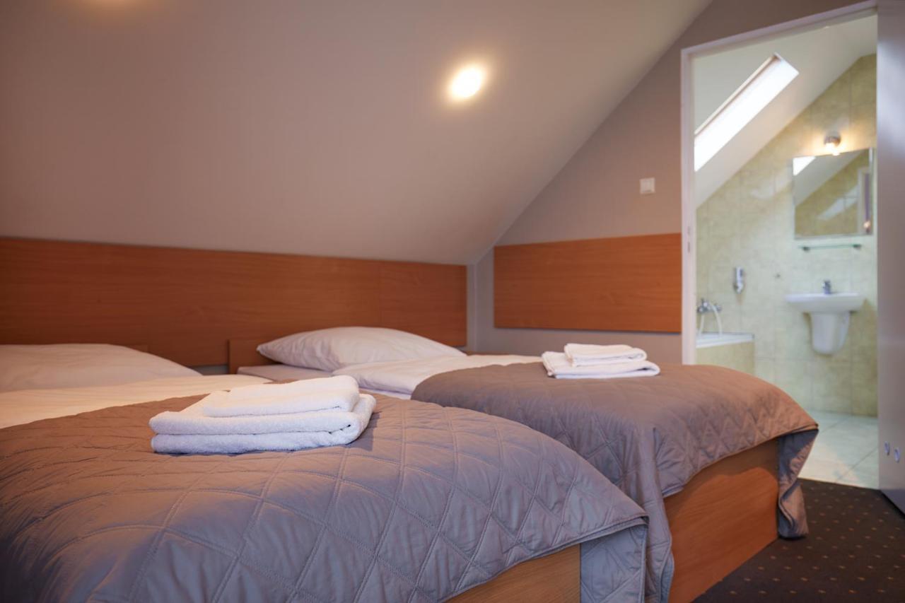 Hotel Wena Kielce Extérieur photo