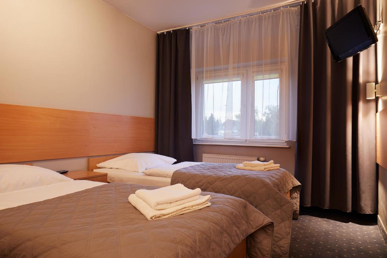 Hotel Wena Kielce Extérieur photo