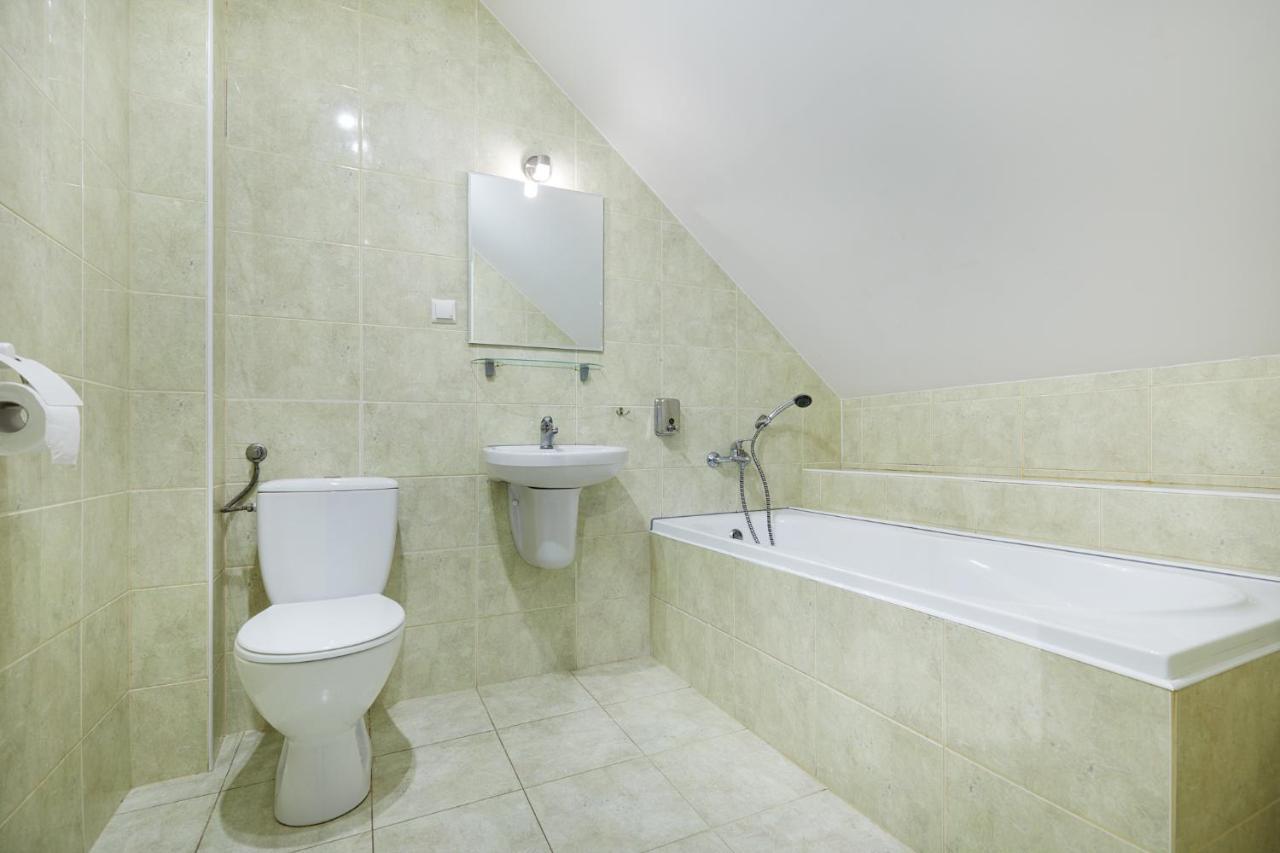 Hotel Wena Kielce Extérieur photo