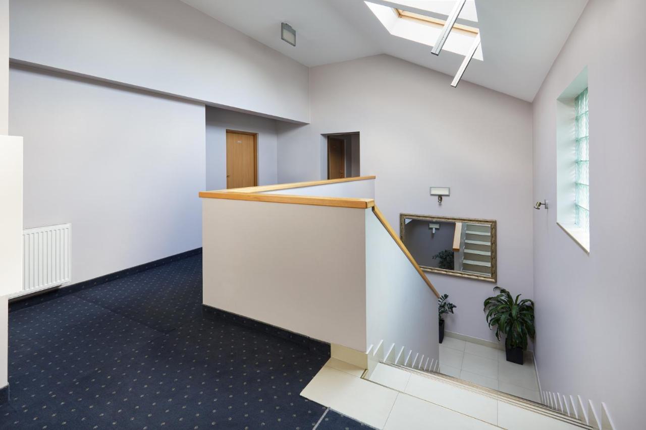 Hotel Wena Kielce Extérieur photo